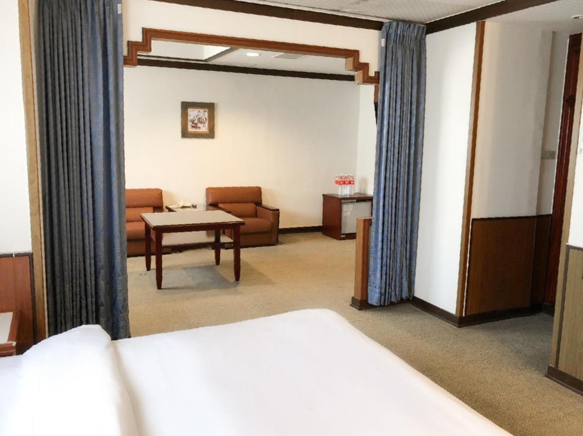 Guide Hotel Changhua Jhongjheng Eksteriør billede